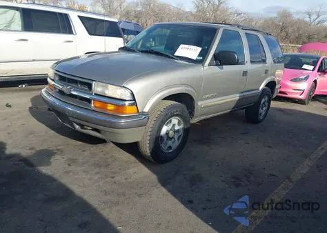 2003 Chevrolet Blazer Ls z USA, uszkodzony, nr VIN 1GNDT13X23K131552